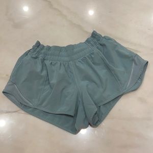 ~LULULEMON SHORTS~